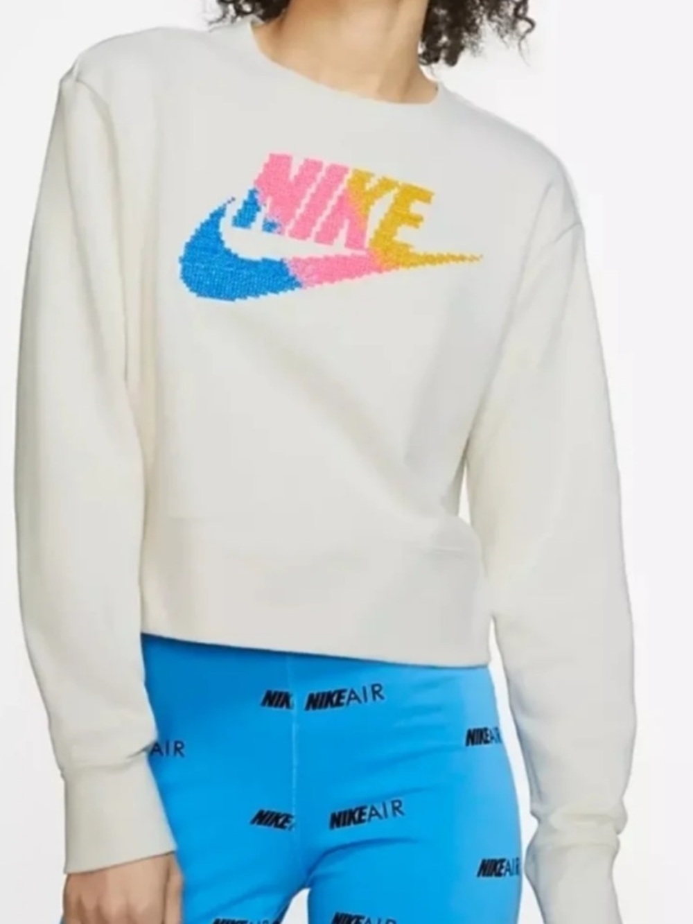 Nike crewneck white with embroidered logo size medium